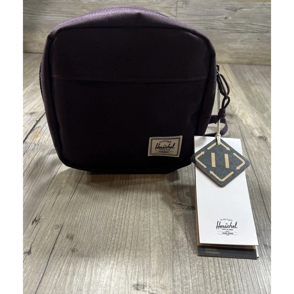 Herschel Classic Crossbody 2L Perfectly Plum NWT